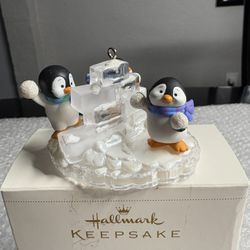 Hallmark Keepsake Ornament, Penguins 'Snow Fort Fun',2006
