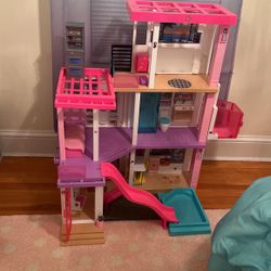 Barbie dream house 