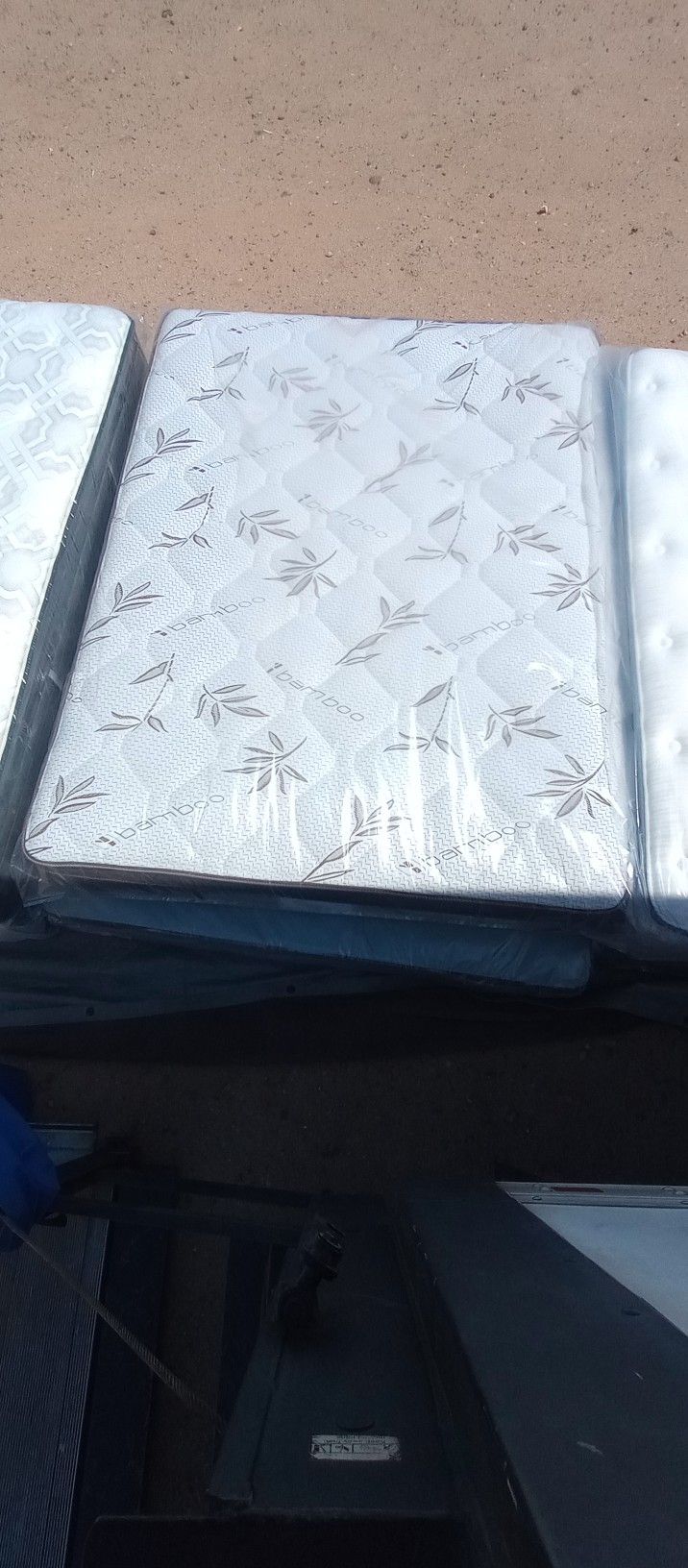 Brand New Queen Size Pillowtop Mattress Included Box Spring Free Delivery