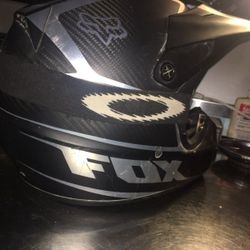 Dirt Bike Quading FOX V3 Carbon Helmet