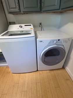 Washer & Dryer Set