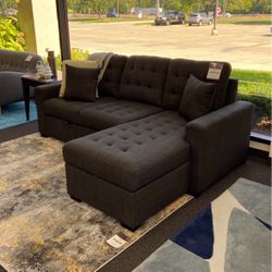 Buttons Pullout Sectional