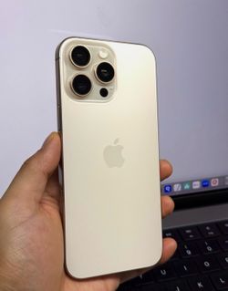 Apple iPhone 16 Pro Max Factory Unlocked 256GB Desert / Gold