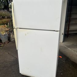 Amana Refrigerator 