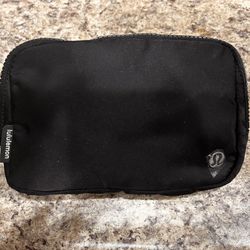Lululemon Crossbody Bag/ Fanny Pack
