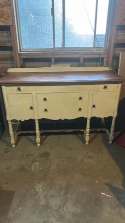 Vintage buffet