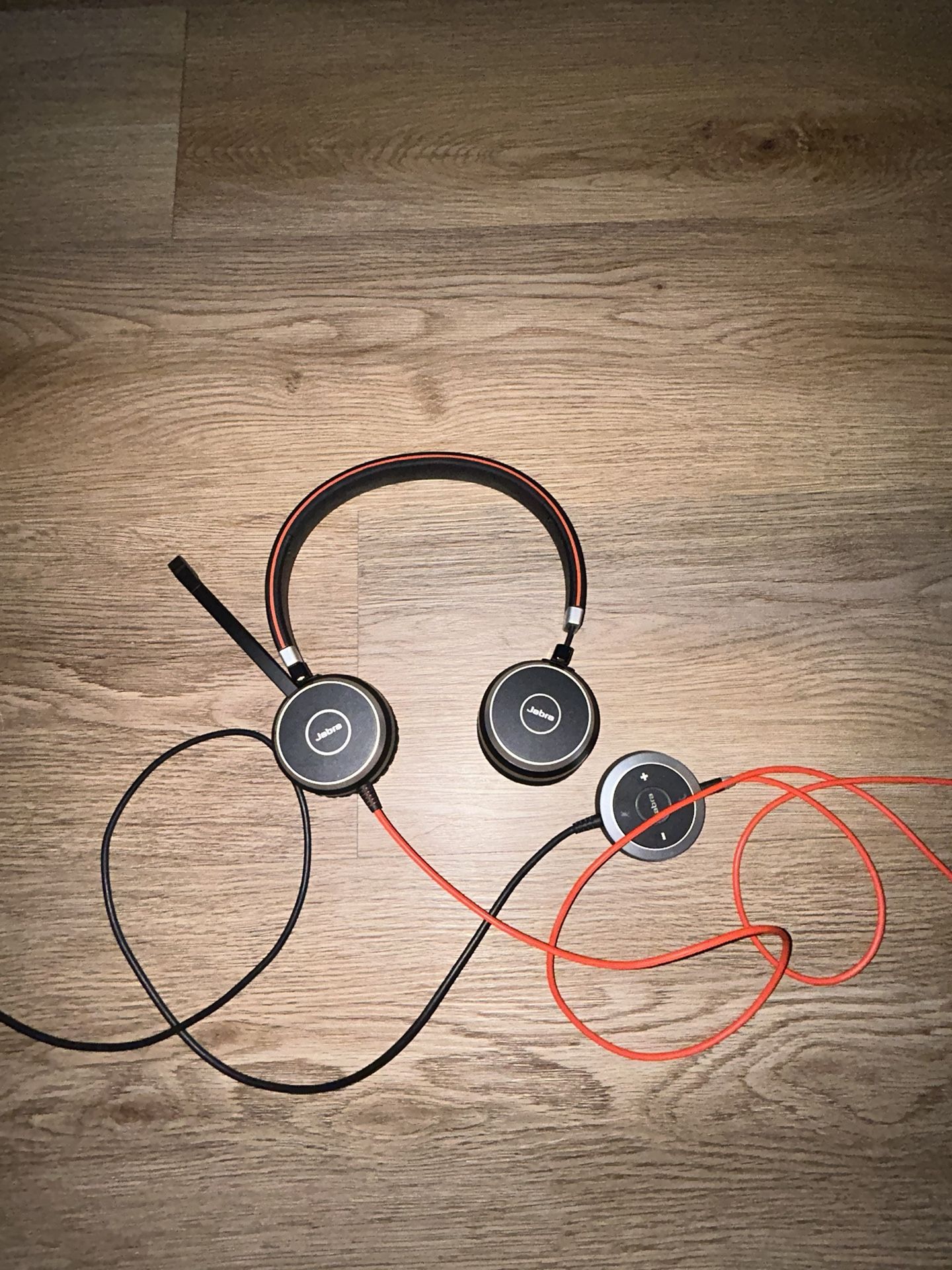 Jabra EVOLVE series Headset (calling, anything else)