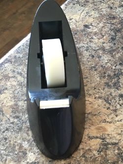 Heavy duty tape dispenser