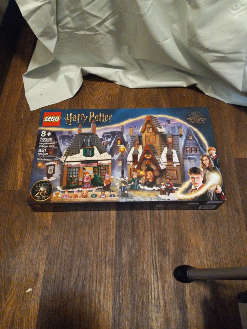 Legos Harry Potter Hogsmeade Village Visit 76388