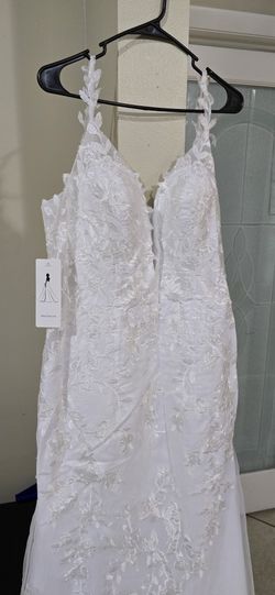 Wedding Dress Never Worn