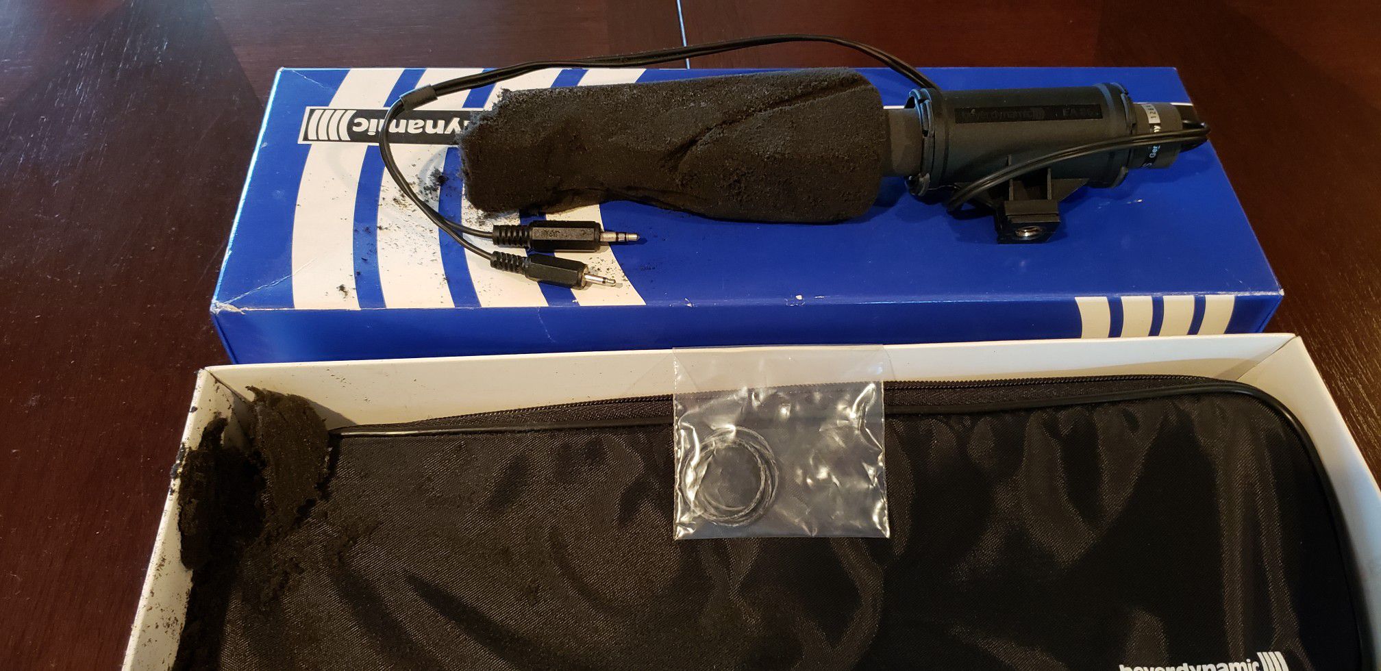 BeyerDynamic MCE 87 VS shotgun microphone