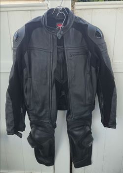 Dainese 2-Piece Leather Motorcycle Suit (Size 50 EU) - Excellent Condition