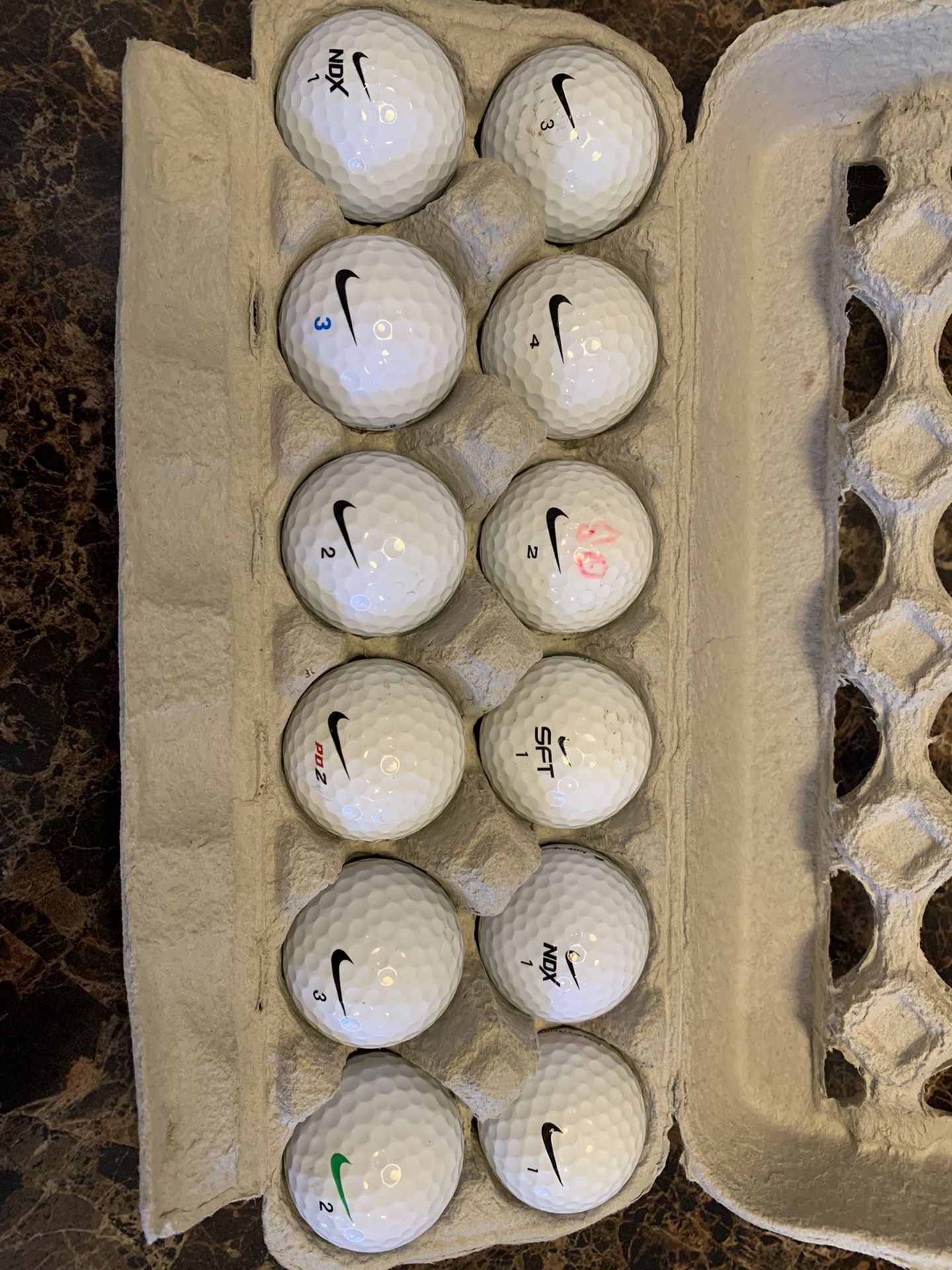 Used mixed dozen of Nike golf balls
