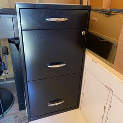 Metal File Cabinet With Keys 
