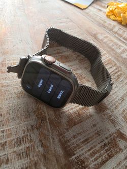Apple watch ultra 3 titanium milanese band