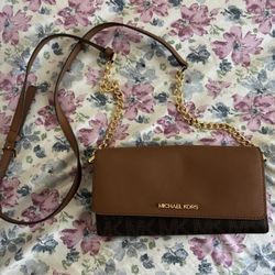 New Michael Kors Clutch Crossbody Bag