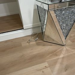 Corner Table 