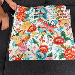 6 Floral Cloth Placemats 