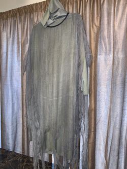 Mummy/zombie Halloween costume