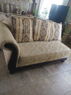 Sofa buenas condiciones