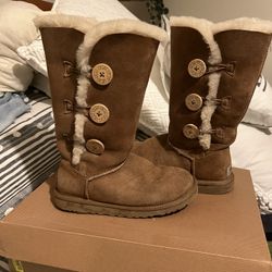 Ugg Boots Size 6