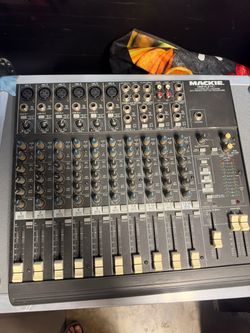 MACKIE MIXER 14 channel