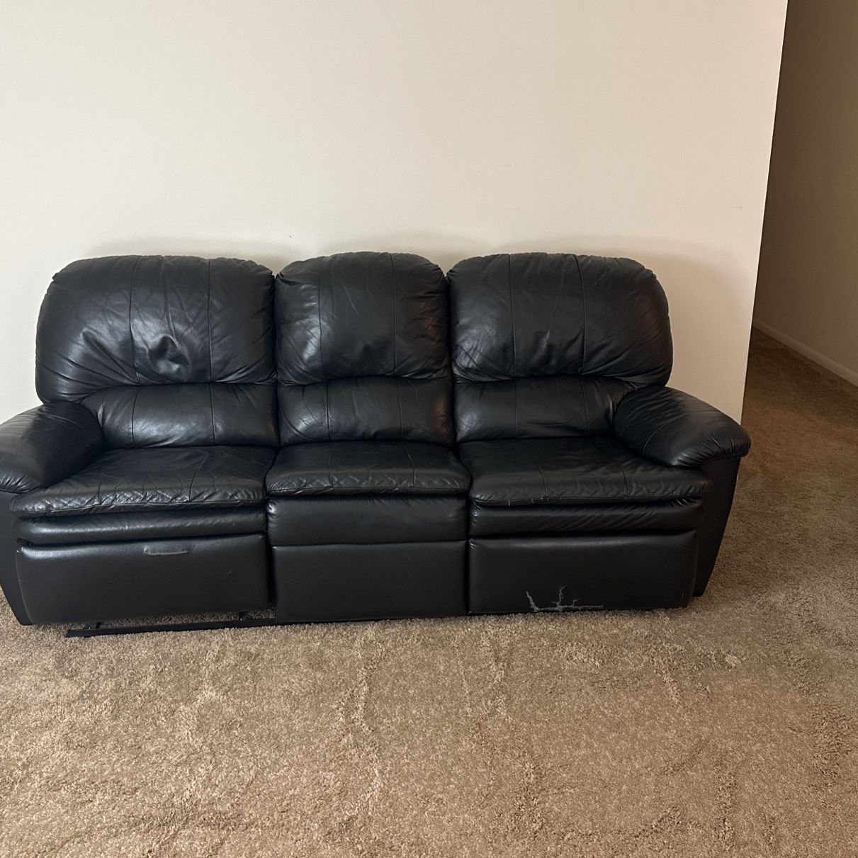 Black Recliner Sofa with Loveseat