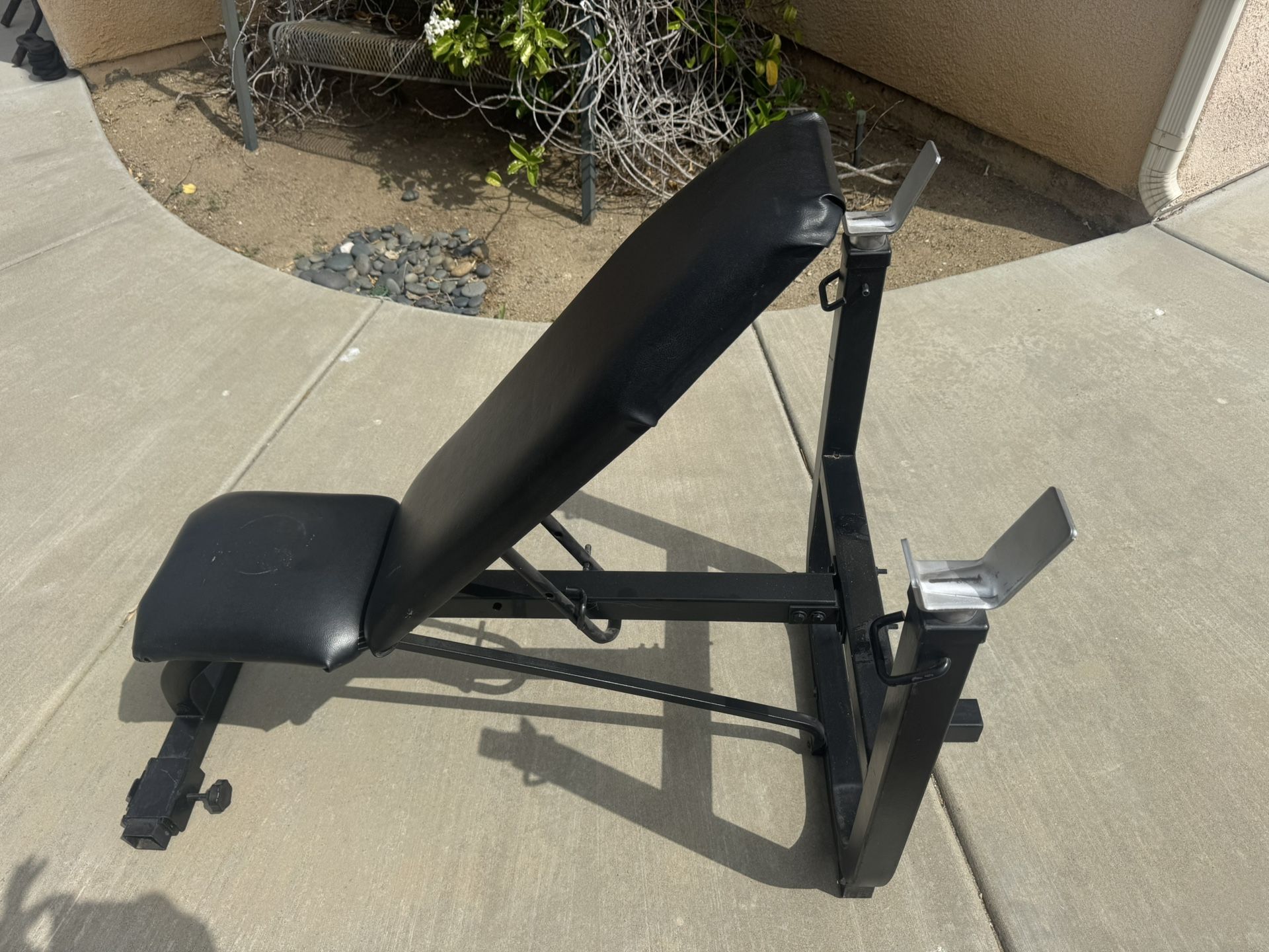 Weight Bench