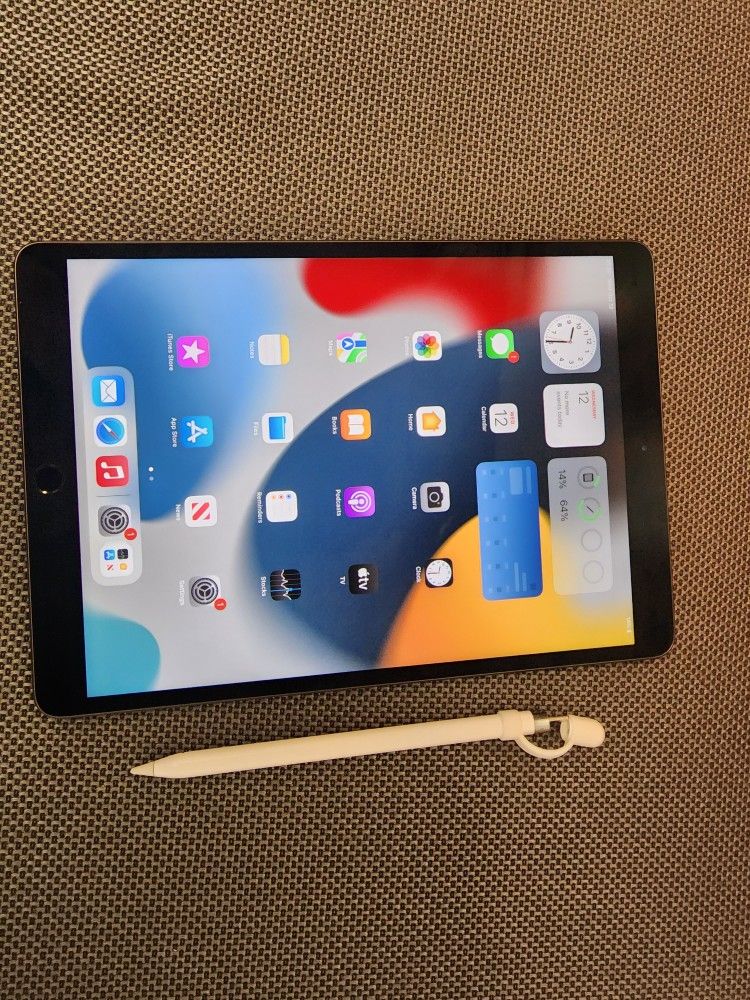 Apple Ipad Air 3rd Gen 256gb With Apple Pen 1st Gen