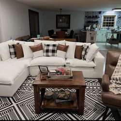White Cloud Sectional