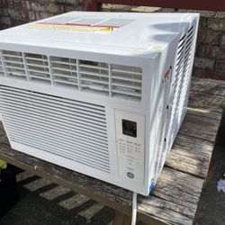 Nice  GE  Electronic Room Air Conditioner