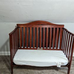 Crib/daybed