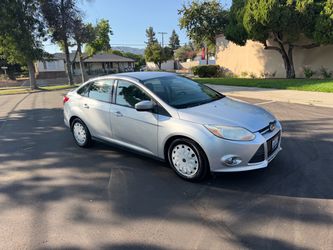 2012 ford focus se $4500 obo