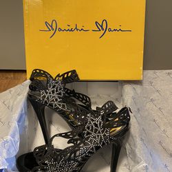 Brand New Women’s Marichi Mari brand Black High Heel Shoes Up For Sale 