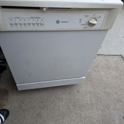 GE Dishwasher 