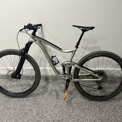 Giant Trance Mountain Bike 