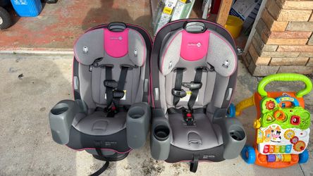 Car Seat And Speaker