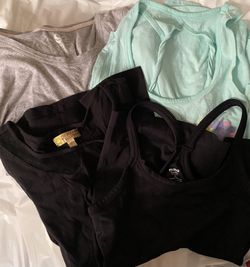 Women’s Jr Tops Blouses Size Medium $2 Each