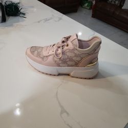 Semi New Size 7.5 Pink Michael Kors Shoes