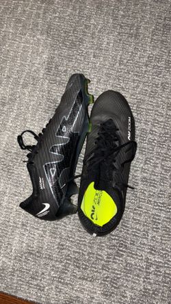 Elite Nike Soccer Cleats. Black Mercurial and Tiempo Size 10.5