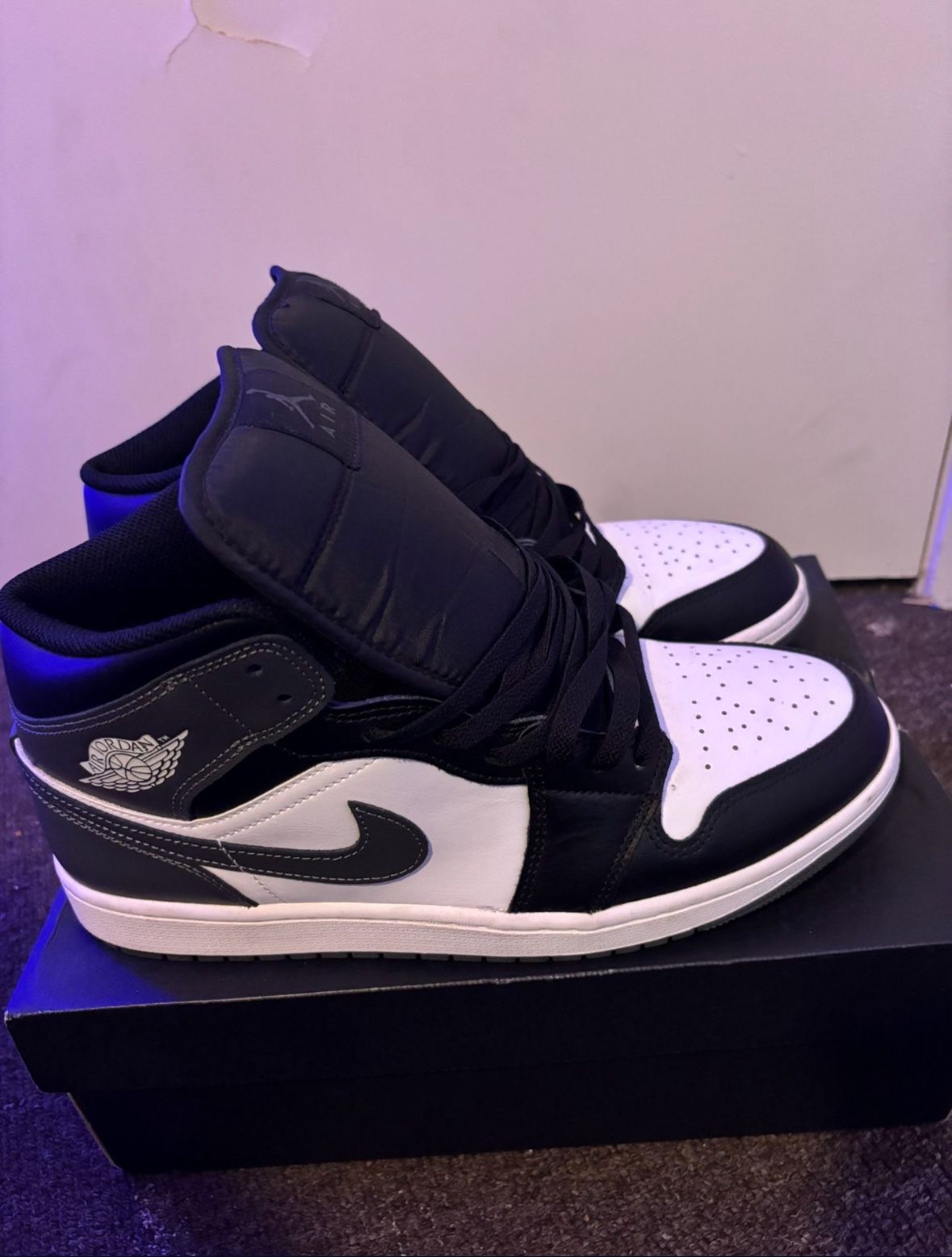 jordan 1 iron gray size 11.5 only worn a couple times with box display picture 1