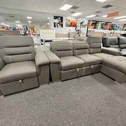 SLEEPER SECTIONAL w/STORAGE CHAISE IN LIQUIDATION NOW !!