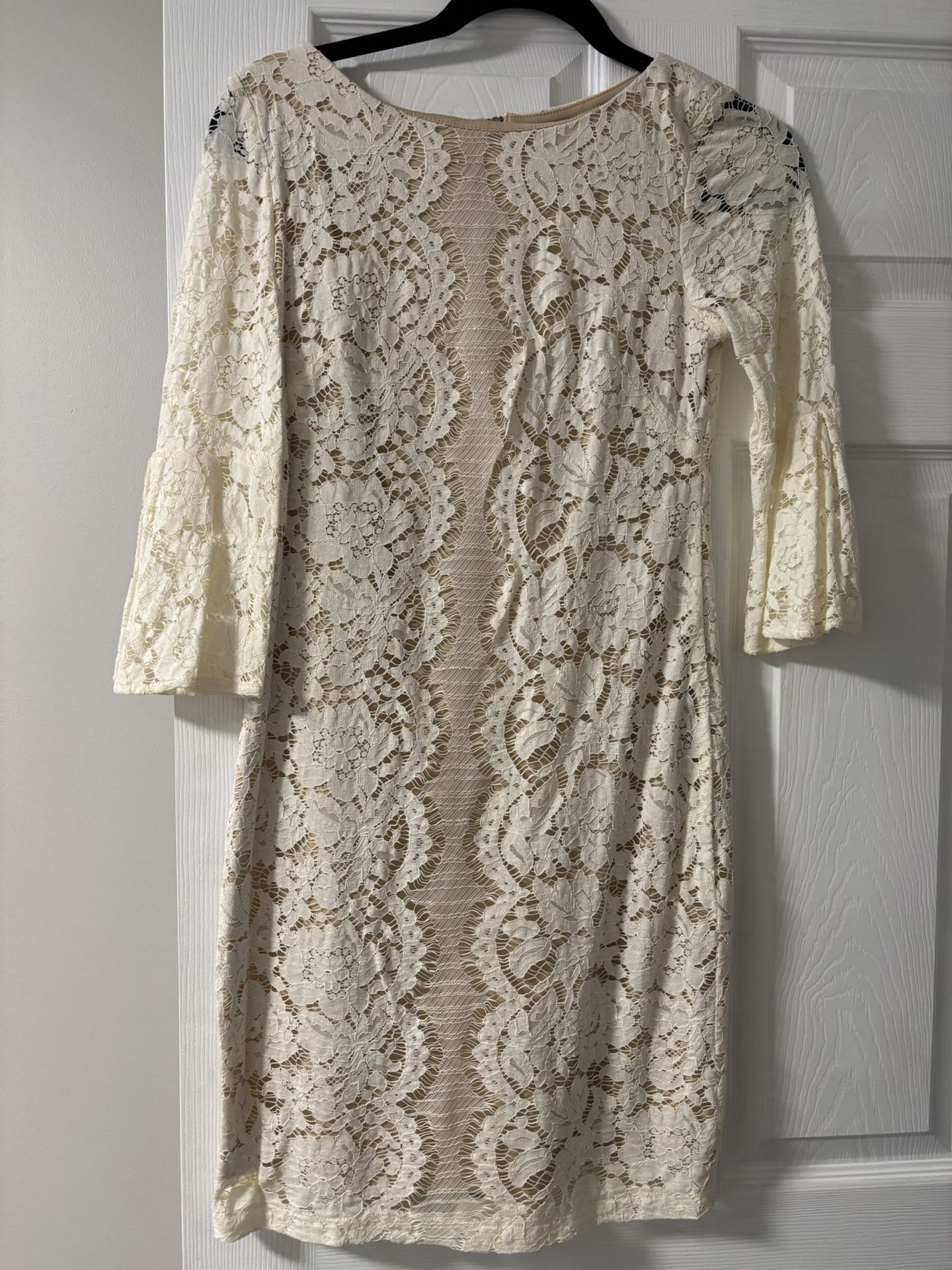 Beautiful Cream Lace Dress-size 4