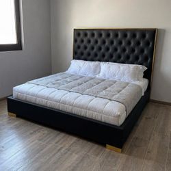 Cama Queen/King Nueva 