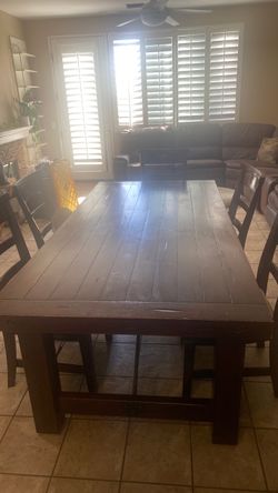 Dining table with extensions and matching hutch