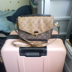Louis Vuitton Handbag ***REAL***