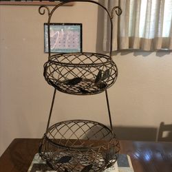 2 tiered metal basket 