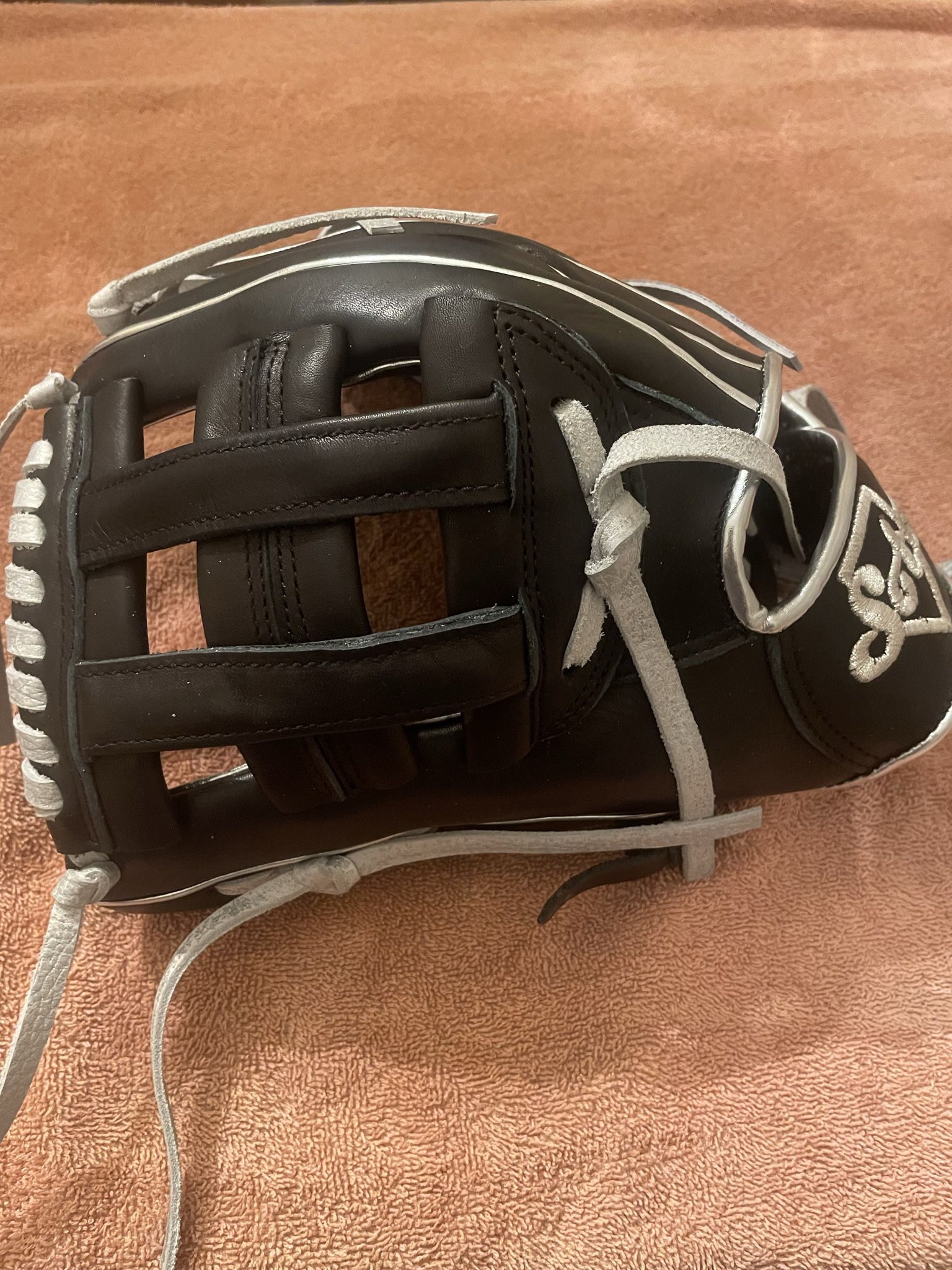 Lefty Baseball Glove