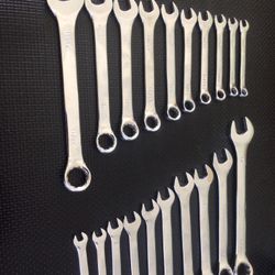 20 Piece Wrench Set $25