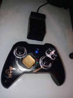 PC Gaming Controller With charging dock. ZD O Excellence